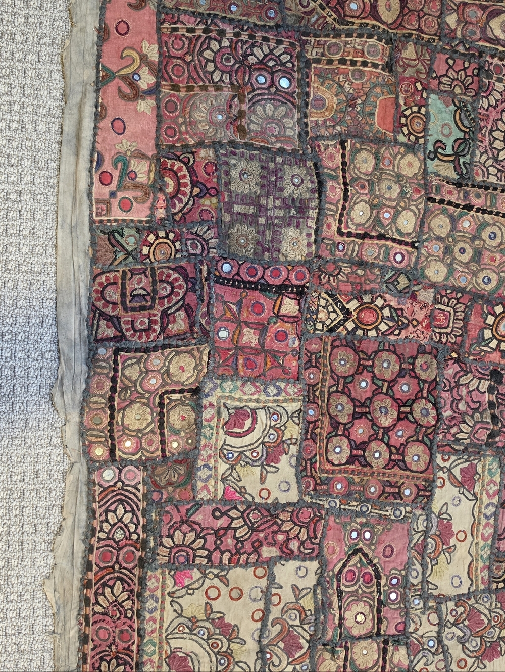 Vintage Handmade Indian Embroidered Patchwork Wall Hanging - Picture 3 of 16